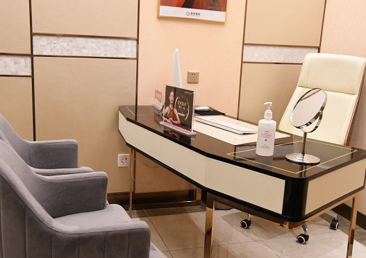 煙臺(tái)壹美天成整形醫(yī)院咨詢室