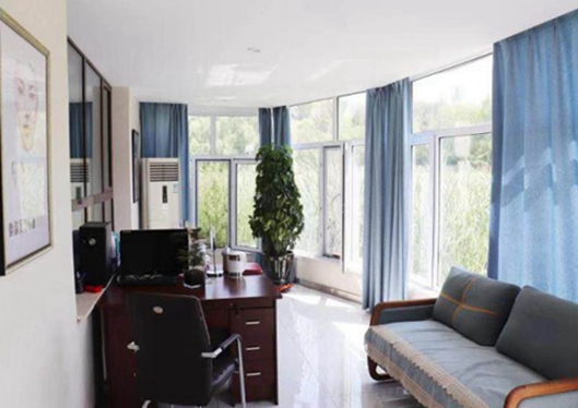 赤峰佳麗整形咨詢室