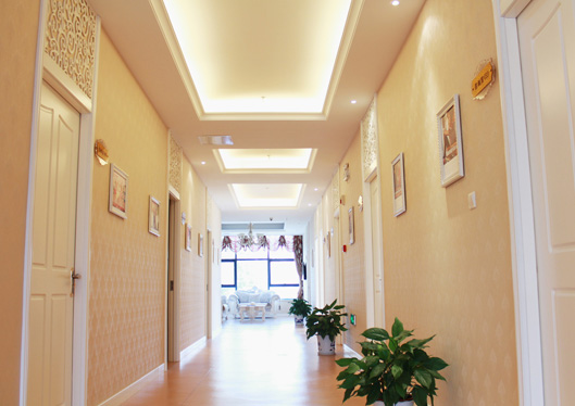 常州施爾美醫(yī)療美容醫(yī)院二樓走廊