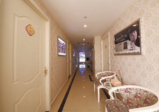 寧波江北尚麗醫(yī)療美容門診部走廊