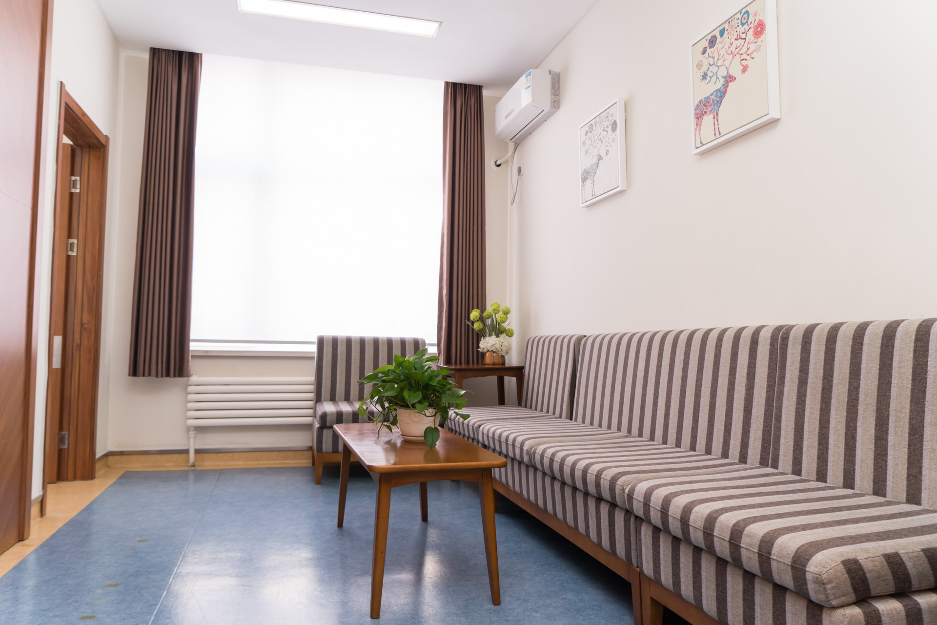 丹東市第一醫(yī)院環(huán)境一角