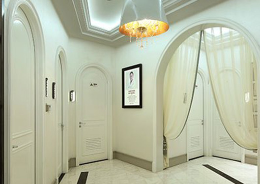 ?？诩t妝尚醫(yī)學(xué)美容門(mén)診部醫(yī)師部