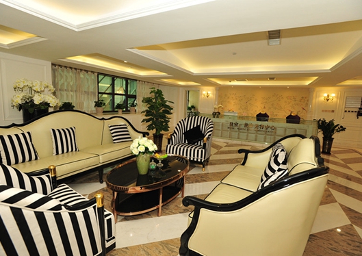 烏魯木齊伊麗莎白整形美容醫(yī)院二樓休息區(qū)