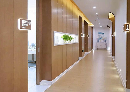 海南蘭顏慧醫(yī)學美容醫(yī)院皮膚科走廊