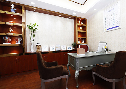 廣州仁健醫(yī)療美容門診部面診室