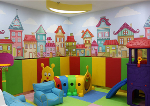 青島可恩口腔醫(yī)院兒童游樂區(qū)