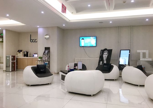 天津南開聯(lián)合麗格第三醫(yī)療美容醫(yī)院等待區(qū)