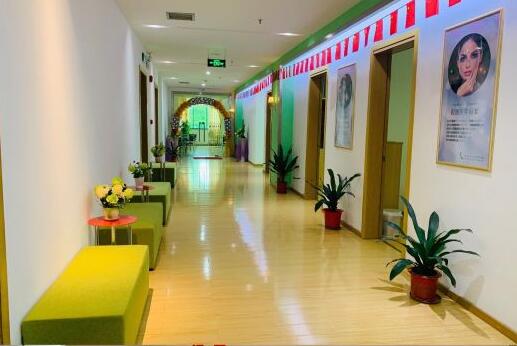 中信惠州醫(yī)院醫(yī)學(xué)整形中心走廊