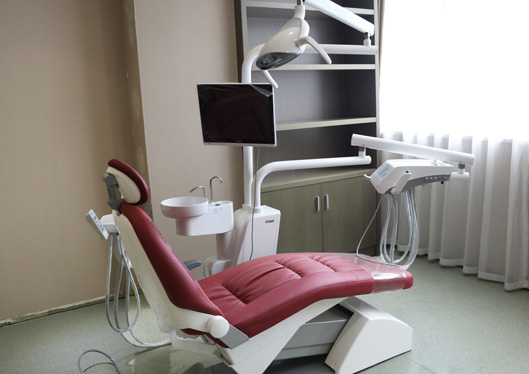 武漢亞韓整形醫(yī)院牙科診療室