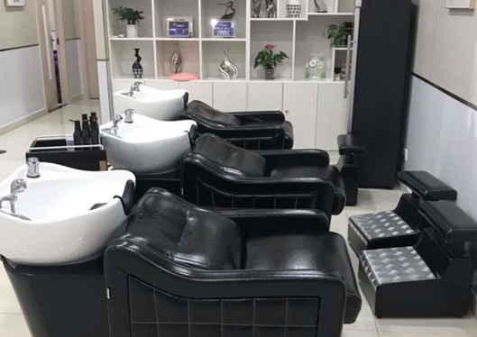 南京鼓樓新生醫(yī)療美容門診部干凈整潔的診療室