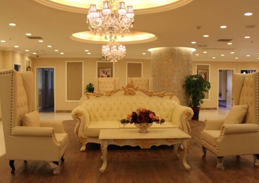 南京維多利亞美容醫(yī)院溫馨舒適的休息室