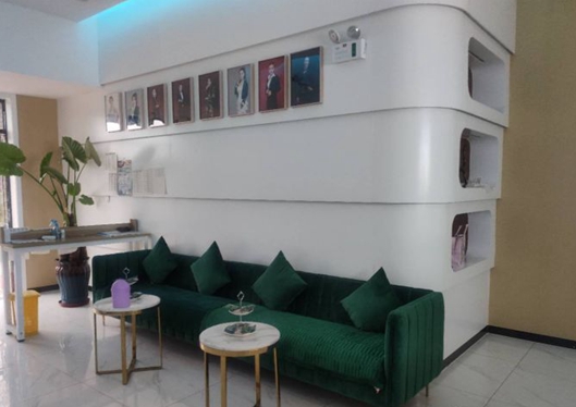 天津亦可美客醫(yī)療美容門診部等候區(qū)