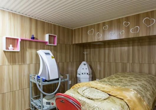 漢中譚宏濤整形醫(yī)院皮膚科治療室