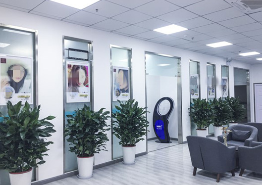 武漢華中科技大學(xué)同濟(jì)醫(yī)學(xué)院醫(yī)療美容醫(yī)院大廳