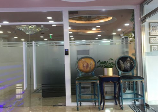 醫(yī)院休息區(qū)