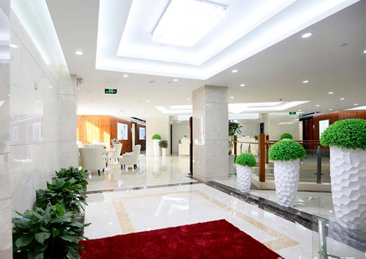 南京金鉑利口腔門(mén)診部整潔舒適的走廊