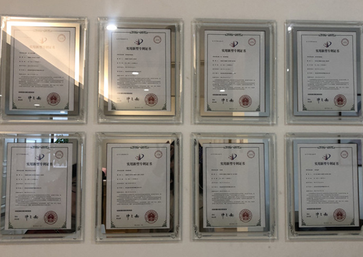 寧波嘉禾整形?？漆t(yī)院實用證書展示區(qū)